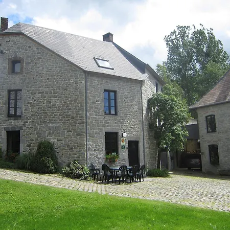 Дом отдыха Alpine Getaway In Neustift Treignes